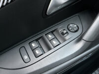 Peugeot 2008 1.2 PureTech 130 Allure // FULL LED // APPLE CARPLAY / ANDROID AUTO // KEYLESS // STOELVERWARMING // PDC V+A 54