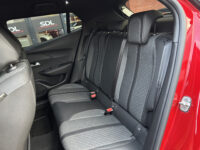 Peugeot 2008 1.2 PureTech 130 Allure // FULL LED // APPLE CARPLAY / ANDROID AUTO // KEYLESS // STOELVERWARMING // PDC V+A 60