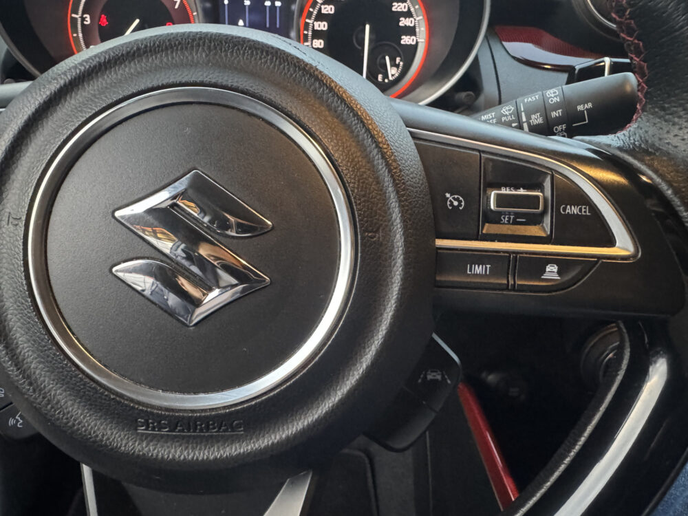 Suzuki Swift 1.4 Sport // 140 PK!! // ADAPTIVE CRUISE // CLIMA // STOELVERWARMING // KEY -LESS // LED // 14