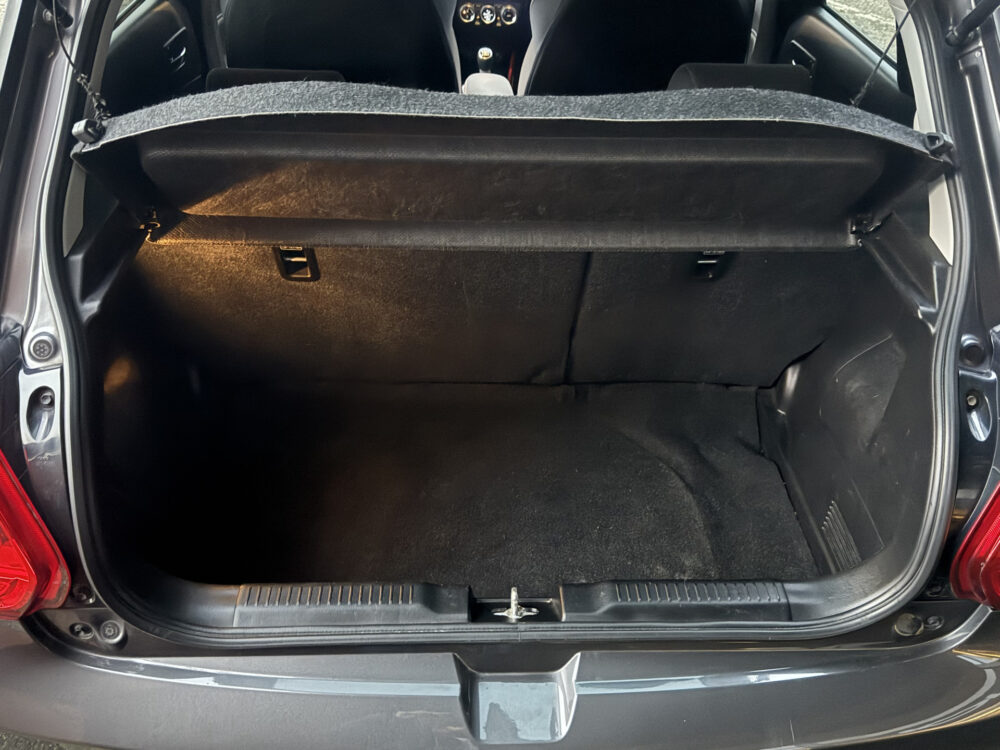 Suzuki Swift 1.4 Sport // 140 PK!! // ADAPTIVE CRUISE // CLIMA // STOELVERWARMING // KEY -LESS // LED // 31