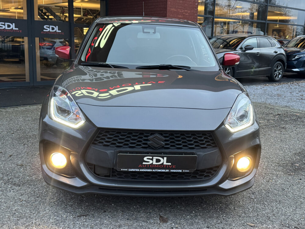 Suzuki Swift 1.4 Sport // 140 PK!! // ADAPTIVE CRUISE // CLIMA // STOELVERWARMING // KEY -LESS // LED // 6