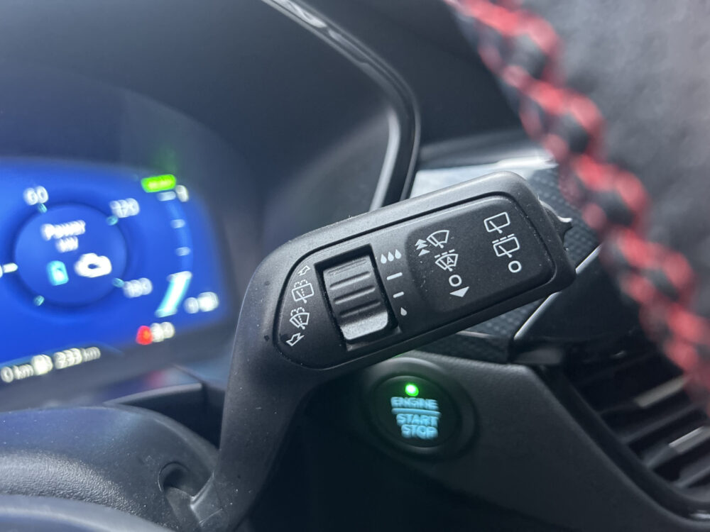 Ford Kuga 2.5 PHEV ST-Line X // FULL LED // PANO/SCHUIFKANTELDAK // NAVI + CARPLAY // 360 CAMERA // B&O AUDIO 12