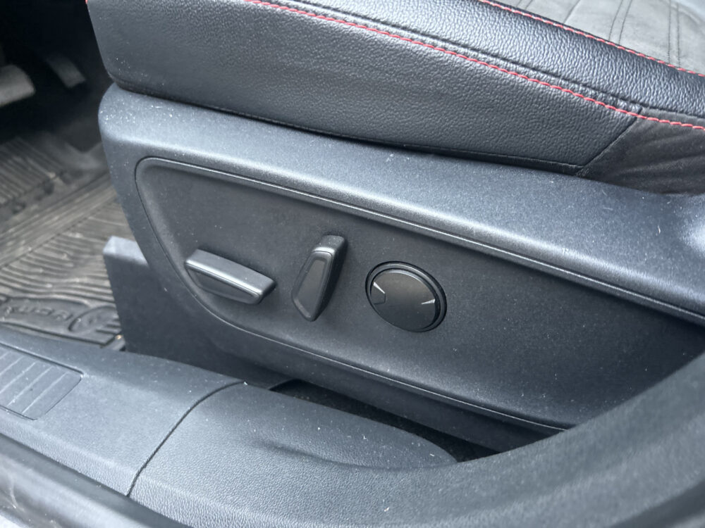 Ford Kuga 2.5 PHEV ST-Line X // FULL LED // PANO/SCHUIFKANTELDAK // NAVI + CARPLAY // 360 CAMERA // B&O AUDIO 19