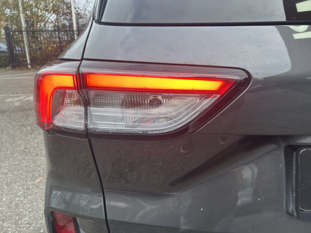 Ford Kuga 2.5 PHEV ST-Line X // FULL LED // PANO/SCHUIFKANTELDAK // NAVI + CARPLAY // 360 CAMERA // B&O AUDIO 30