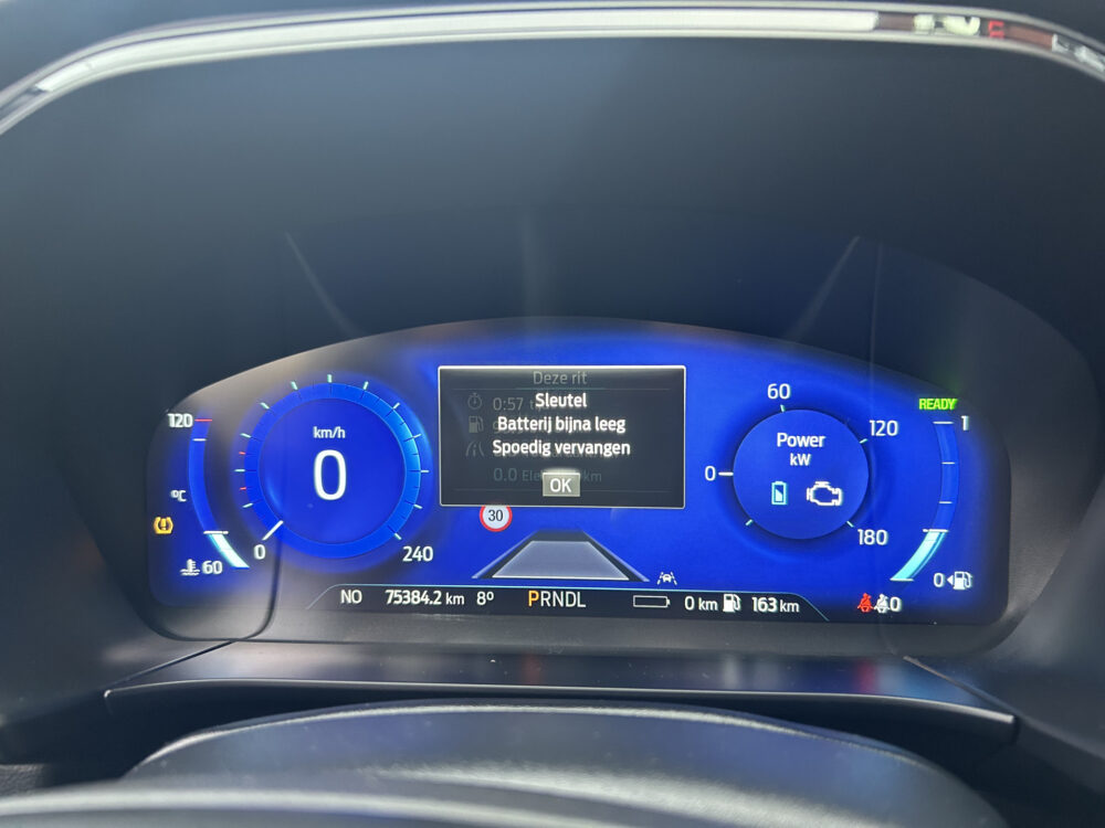 Ford Kuga 2.5 PHEV ST-Line X // FULL LED // NAVI + CARPLAY // CAMERA // B&O AUDIO // WINTERPACK // HUD 31