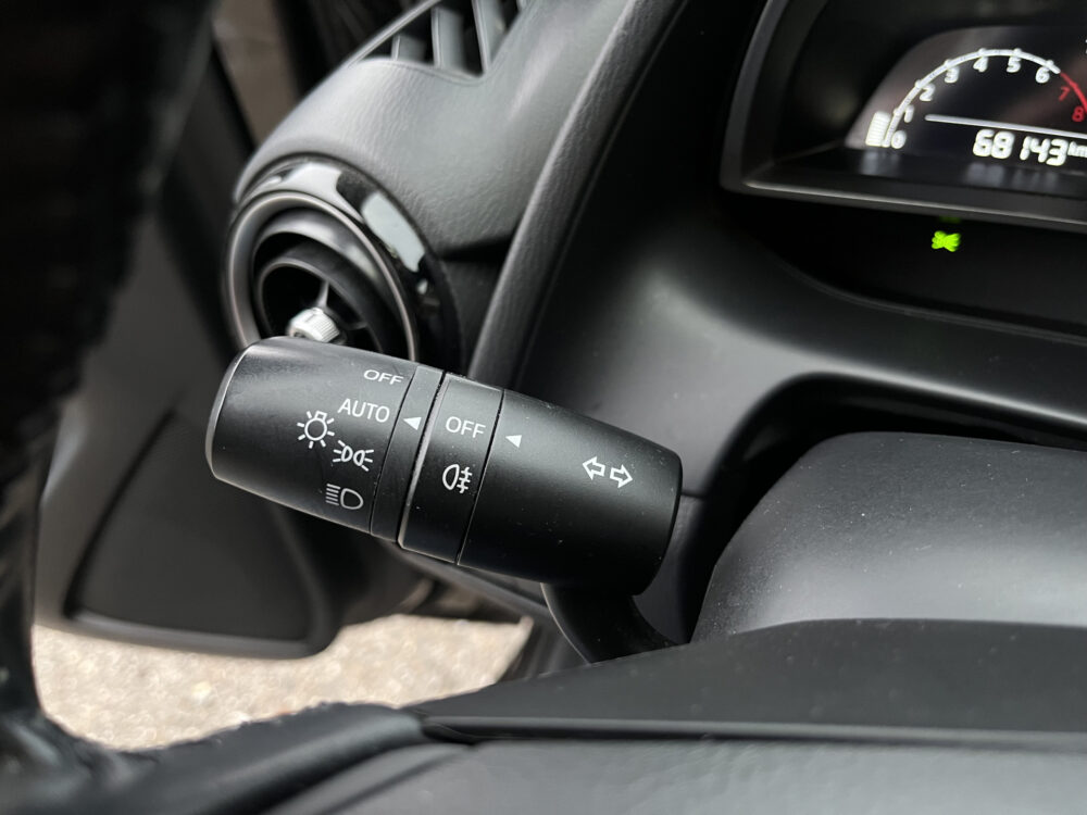 Mazda 2 1.5 Skyactiv-G Dynamic // CRUISE // DODEHOEK // CLIMA // NAVI // STOELVERWARMING // PDC // 20