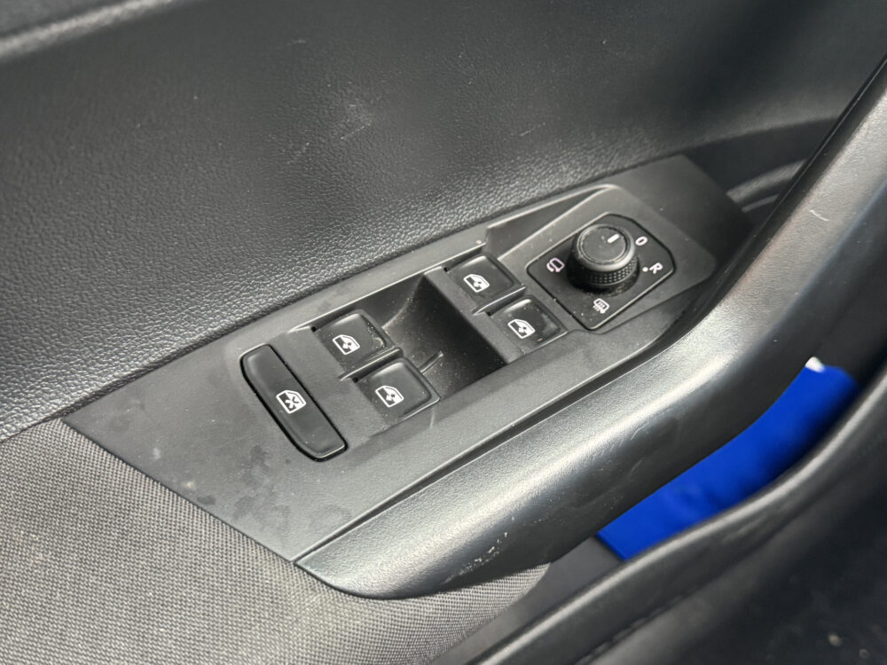 Volkswagen Polo 1.0 TSI Comfortline 1e EIGENAAR!! // FULL LED // APPLE CARPLAY / ANDROID AUTO // PDC V+A // CRUISE 25