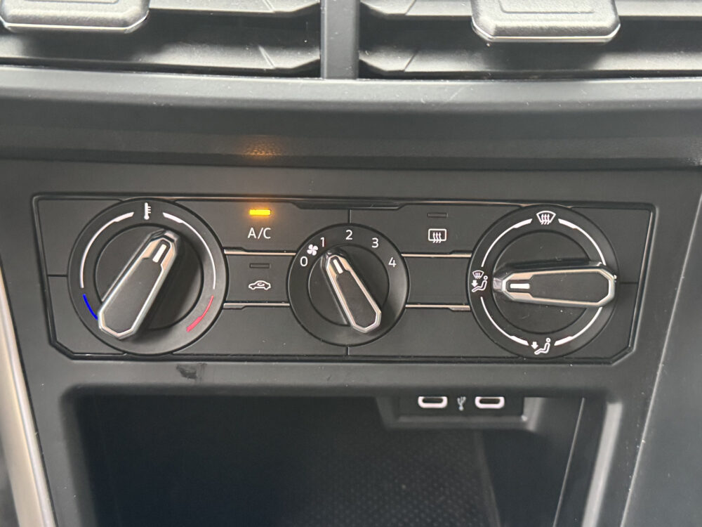 Volkswagen Polo 1.0 TSI Comfortline 1e EIGENAAR!! // FULL LED // APPLE CARPLAY / ANDROID AUTO // PDC V+A // CRUISE 19