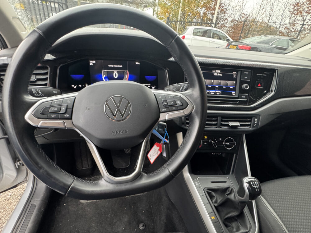 Volkswagen Polo 1.0 TSI Comfortline 1e EIGENAAR!! // FULL LED // APPLE CARPLAY / ANDROID AUTO // PDC V+A // CRUISE 9