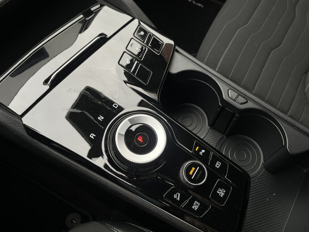 Kia Sportage 1.6 T-GDi Plug-in Hybrid AWD DynamicPlusLine ADAPT. CRUISE // CAMERA+SENSOREN // NAVI+CARPLAY // STUUR+STOELVERWARMING // 27