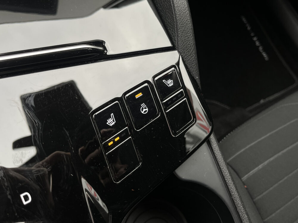 Kia Sportage 1.6 T-GDi Plug-in Hybrid AWD DynamicPlusLine ADAPT. CRUISE // CAMERA+SENSOREN // NAVI+CARPLAY // STUUR+STOELVERWARMING // 29