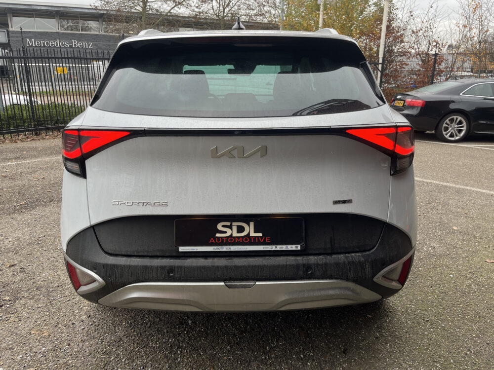 Kia Sportage 1.6 T-GDi Plug-in Hybrid AWD DynamicPlusLine ADAPT. CRUISE // CAMERA+SENSOREN // NAVI+CARPLAY // STUUR+STOELVERWARMING // 3