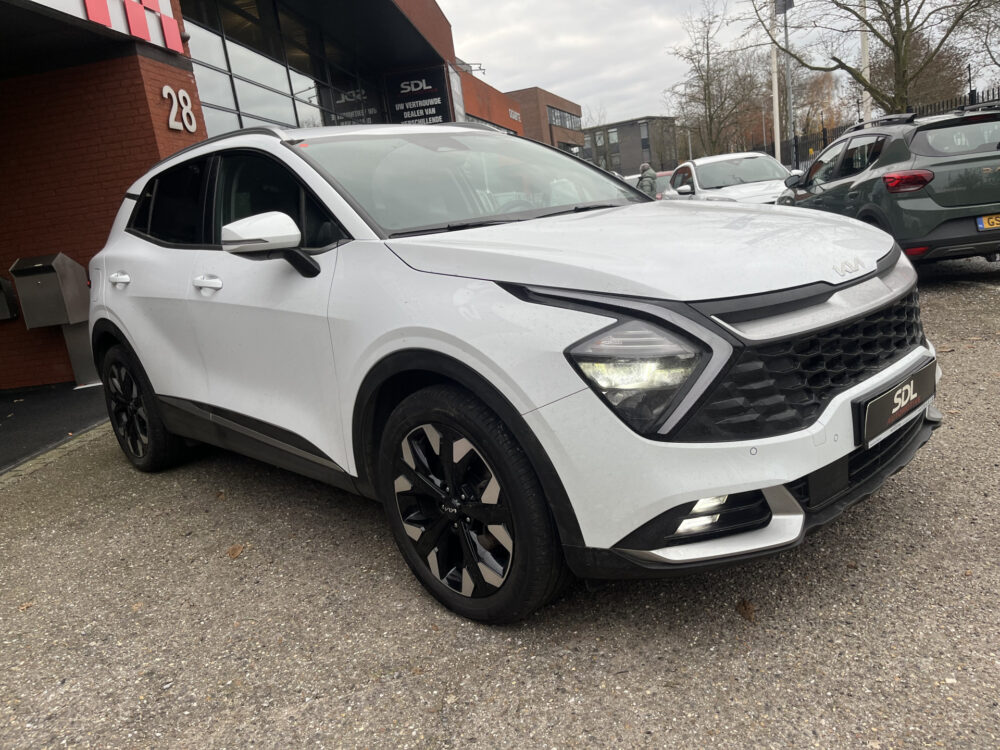 Kia Sportage 1.6 T-GDi Plug-in Hybrid AWD DynamicPlusLine ADAPT. CRUISE // CAMERA+SENSOREN // NAVI+CARPLAY // STUUR+STOELVERWARMING // 7