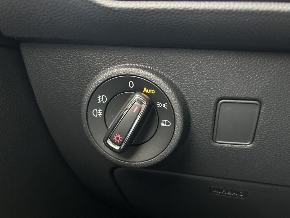 SEAT Ateca 1.4 EcoTSI Xcellence // FULL LED // NAVI // CAMERA // KEYLESS // PDC // CRUISE // TREKHAAK!! 25