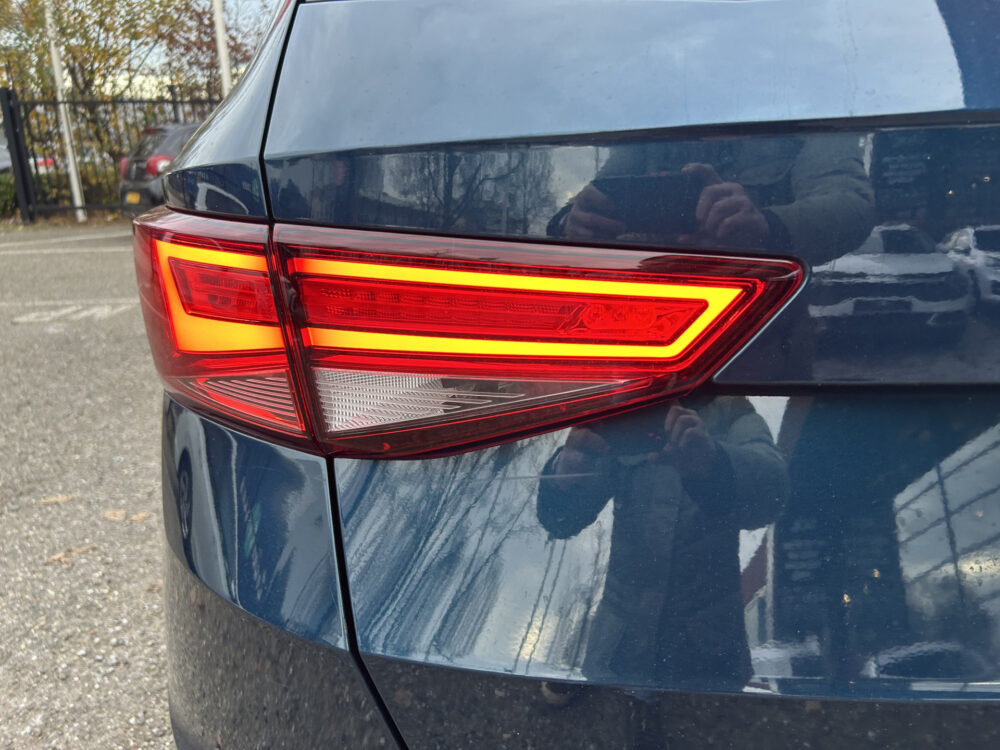 SEAT Ateca 1.4 EcoTSI Xcellence // FULL LED // NAVI // CAMERA // KEYLESS // PDC // CRUISE // TREKHAAK!! 34