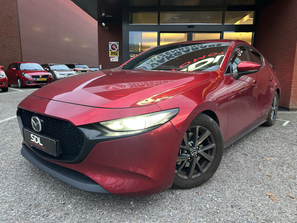 Mazda 3 2.0 e-SkyActiv-X M Hybrid 180 Luxury // 360 CAMERA // LEDER // ELEK.STOEL+GEHEUGEN // HEAD-UP DISPLAY // DODEHOEK // FULL LED // 1