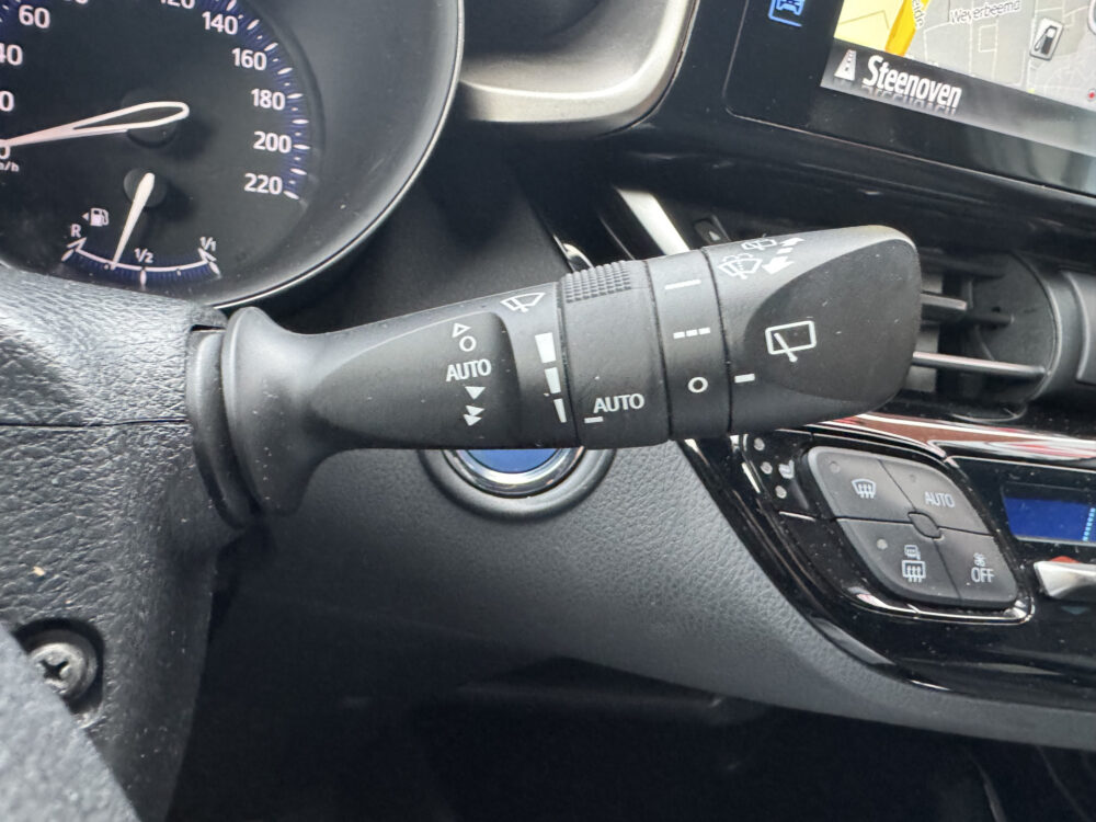 Toyota C-HR 1.8 Hybrid Style Ultimate // LED PAKKET // NAVI // CAMERA // CLIMA // ADAPTIVE CRUISE // STOEL + STUUR VERWARMING // 22