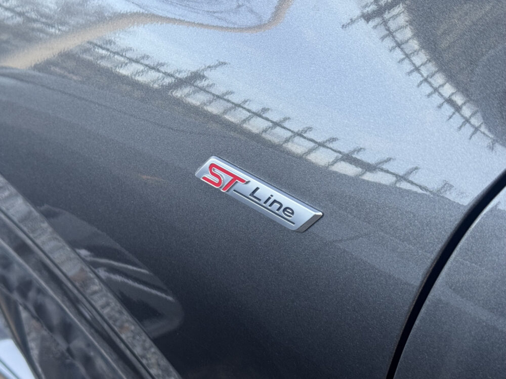 Ford Kuga 2.5 Hybrid ST-Line // NAVI // CAMERA // CLIMA // ADAPTIVE CRUISE // PDC V + A // DODENHOEK SENSOR // 28