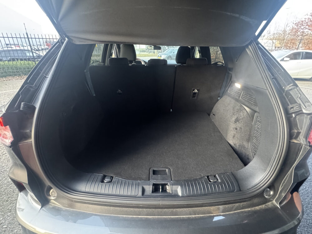 Ford Kuga 2.5 Hybrid ST-Line // NAVI // CAMERA // CLIMA // ADAPTIVE CRUISE // PDC V + A // DODENHOEK SENSOR // 30