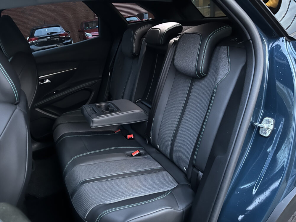 Peugeot 3008 1.6 HYbrid 225 Allure // FULL LED // HALF LEDER // DODEHOEK // CAMERA // STOELVERWARMING // NAVI+CARPLAY // 14