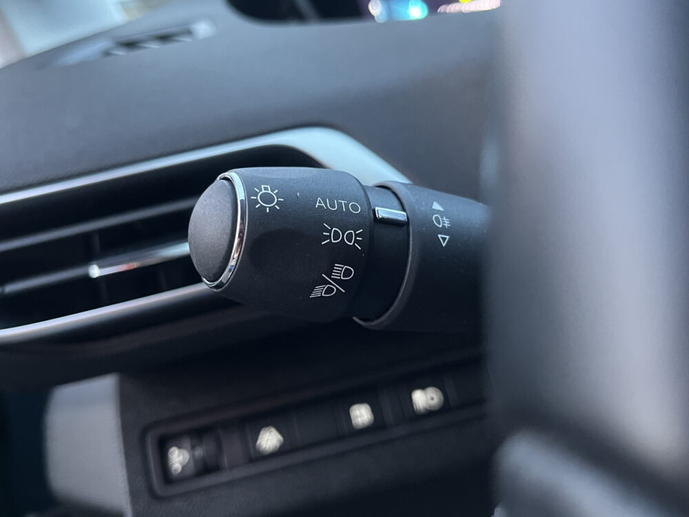 Peugeot 3008 1.6 HYbrid 225 Allure // FULL LED // HALF LEDER // DODEHOEK // CAMERA // STOELVERWARMING // NAVI+CARPLAY // 22