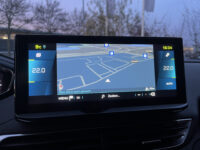 Peugeot 3008 1.6 HYbrid 225 Allure // FULL LED // HALF LEDER // DODEHOEK // CAMERA // STOELVERWARMING // NAVI+CARPLAY // 63