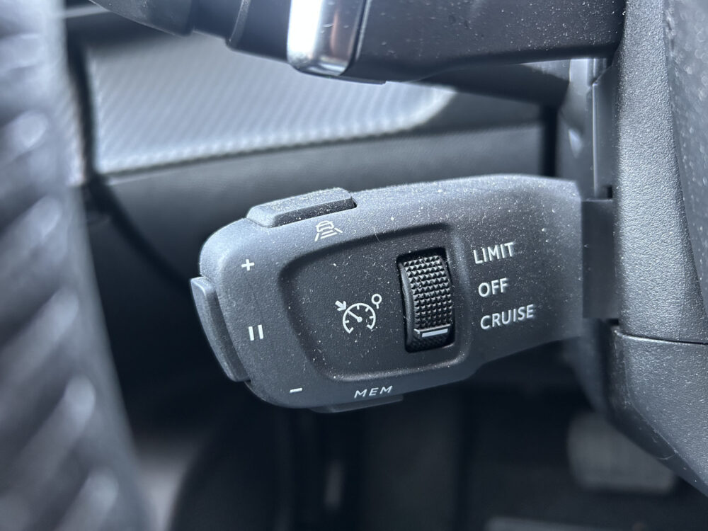 Peugeot 2008 1.2 PureTech 130 Allure // FULL LED // ADAPTIV. CRUISE // DODEHOEKDETECTIE // NAVI + CARPLAY // VOOR + ACHTER CAMERA 12