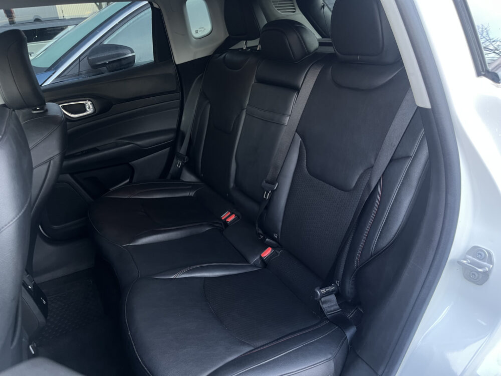 Jeep Compass 4xe 240 Plug-in Hybrid Electric Trailhawk // LED // KEYLESS // CAMERA+SENSOREN // LEDER // NAVI+CARPLAY // 15