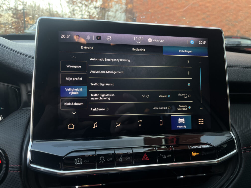 Jeep Compass 4xe 240 Plug-in Hybrid Electric Trailhawk // LED // KEYLESS // CAMERA+SENSOREN // LEDER // NAVI+CARPLAY // 31