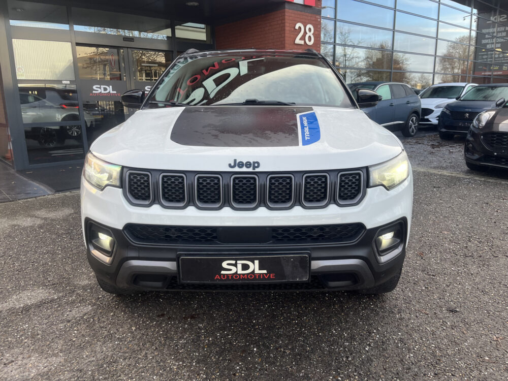 Jeep Compass 4xe 240 Plug-in Hybrid Electric Trailhawk // LED // KEYLESS // CAMERA+SENSOREN // LEDER // NAVI+CARPLAY // 9