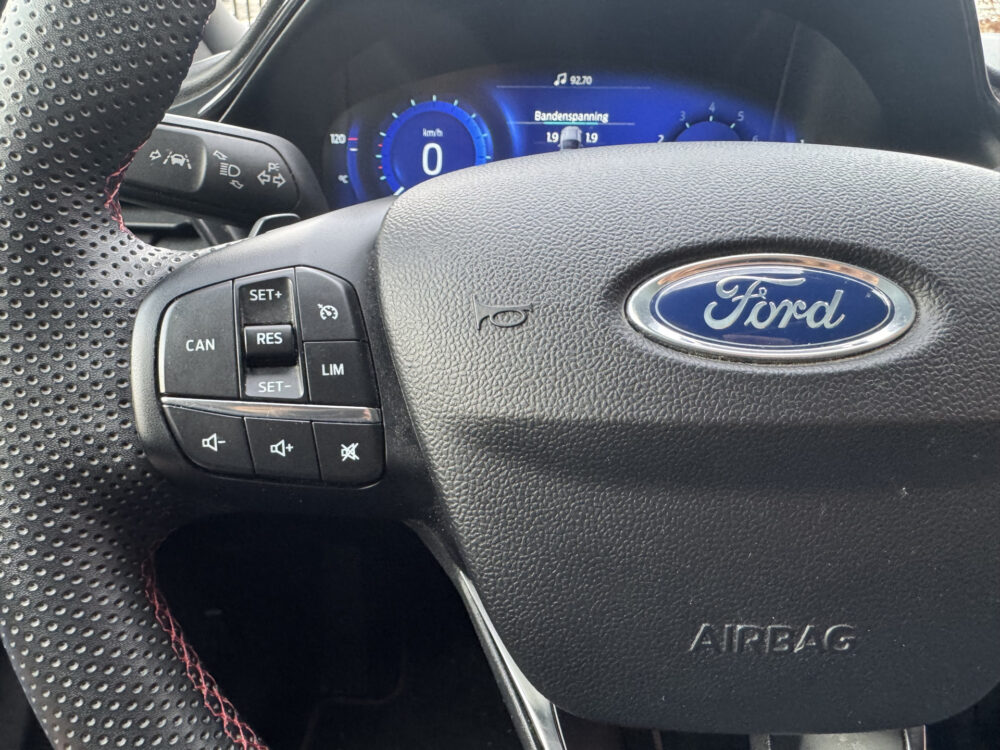Ford Puma 1.0 EcoBoost ST-Line // NAVI // PDC // STOELVERWARMING // CRUISE // ELEK. ACHTERKLEP // 12