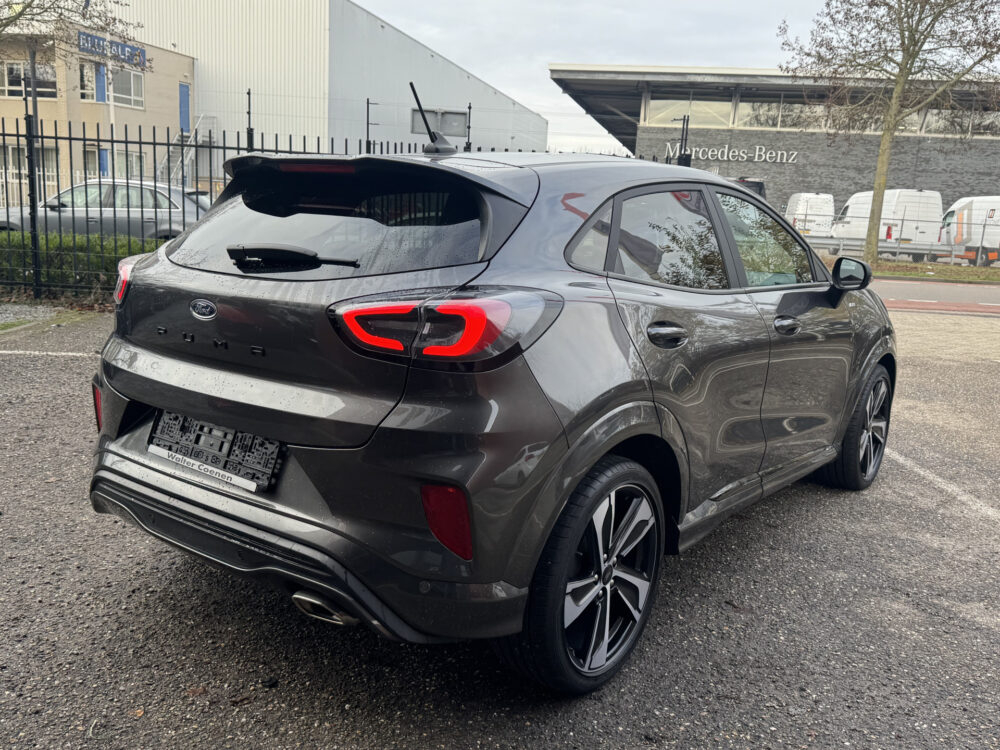 Ford Puma 1.0 EcoBoost ST-Line // NAVI // PDC // STOELVERWARMING // CRUISE // ELEK. ACHTERKLEP // 4