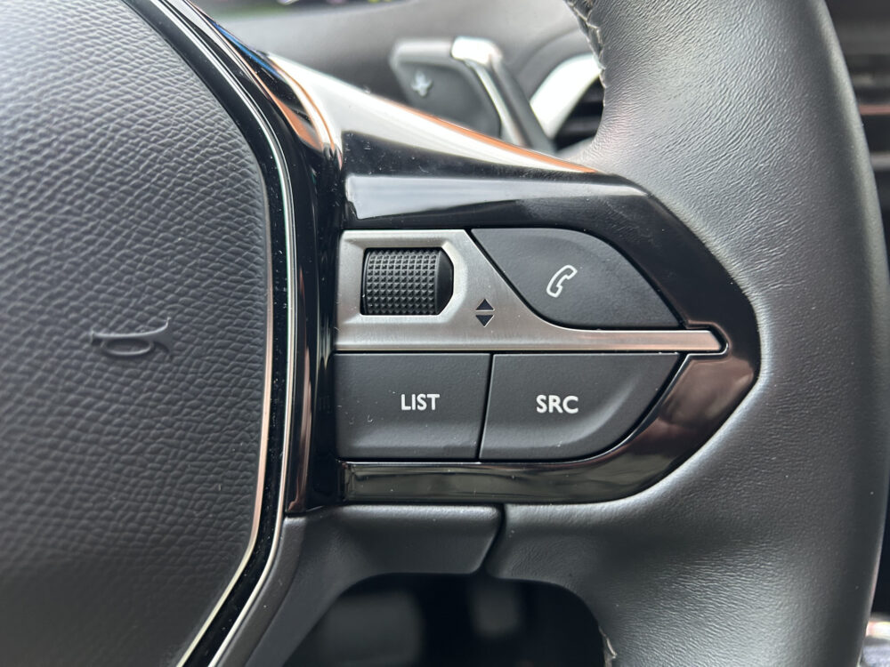 Peugeot 3008 1.6 HYbrid 225 Allure // FULL LED // NAVI + CARPLAY // KEYLESS // DODEHOEKDETECTIE // CAMERA 10