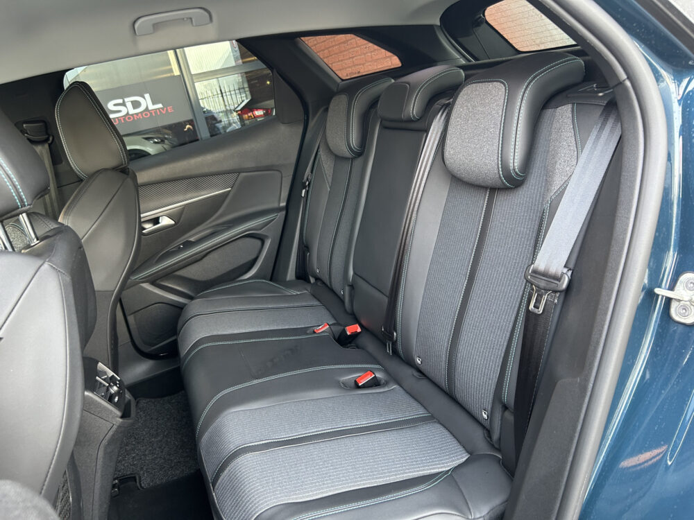 Peugeot 3008 1.6 HYbrid 225 Allure // FULL LED // NAVI + CARPLAY // KEYLESS // DODEHOEKDETECTIE // CAMERA 28