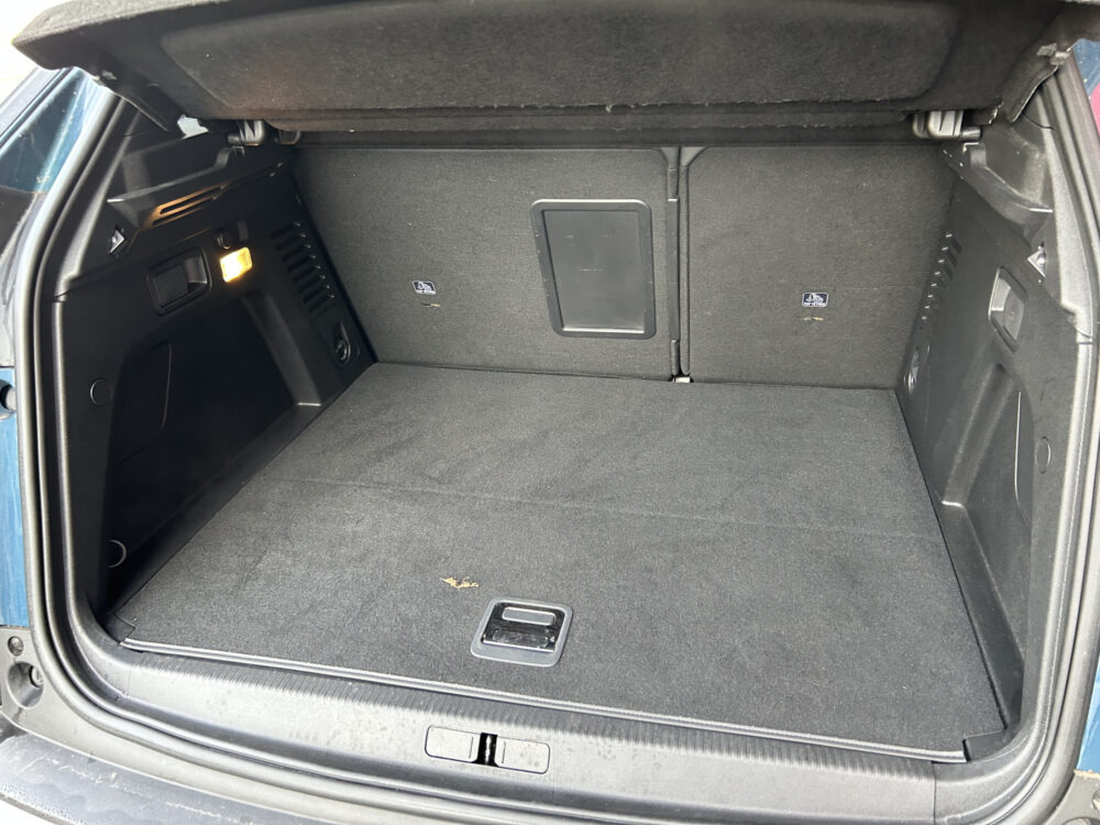 Peugeot 3008 1.6 HYbrid 225 Allure // FULL LED // NAVI + CARPLAY // KEYLESS // DODEHOEKDETECTIE // CAMERA 29