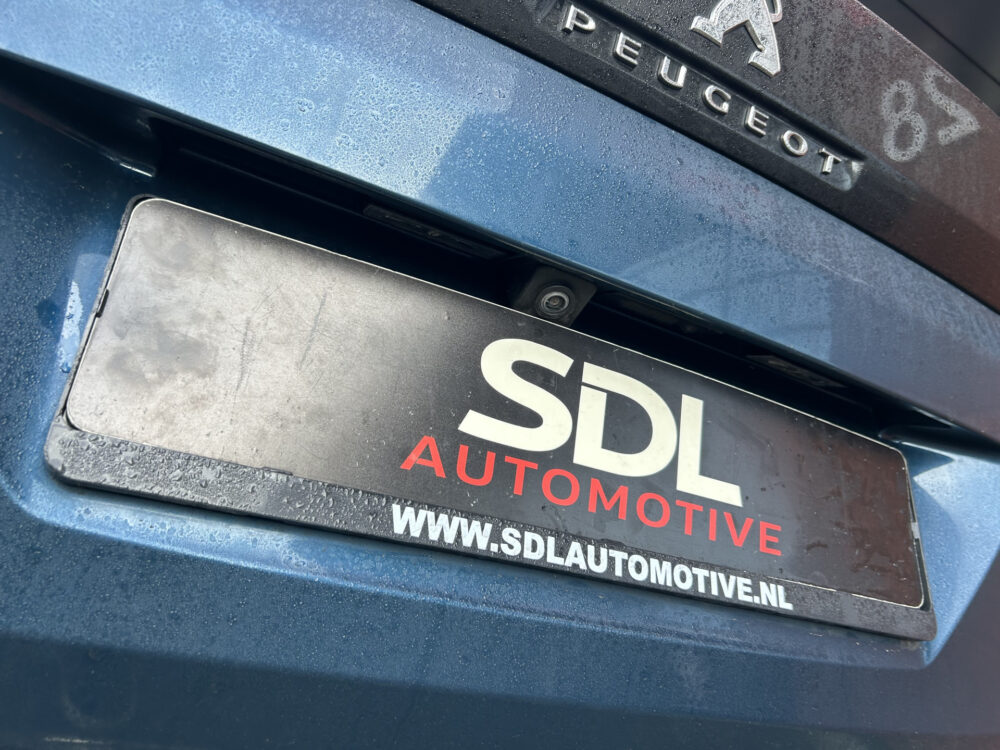 Peugeot 3008 1.6 HYbrid 225 Allure // FULL LED // NAVI + CARPLAY // KEYLESS // DODEHOEKDETECTIE // CAMERA 31