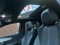 Peugeot 3008 1.6 HYbrid 225 GT // DODEHOEK // SCHUIF-KANTELDAK // ADAPTIV. CRUISE // ELEK. ACHTERKLEP // NAVI+CARPLAY // KEYLESS // 58