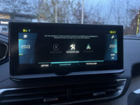 Peugeot 3008 1.6 HYbrid 225 GT // DODEHOEK // SCHUIF-KANTELDAK // ADAPTIV. CRUISE // ELEK. ACHTERKLEP // NAVI+CARPLAY // KEYLESS // 76