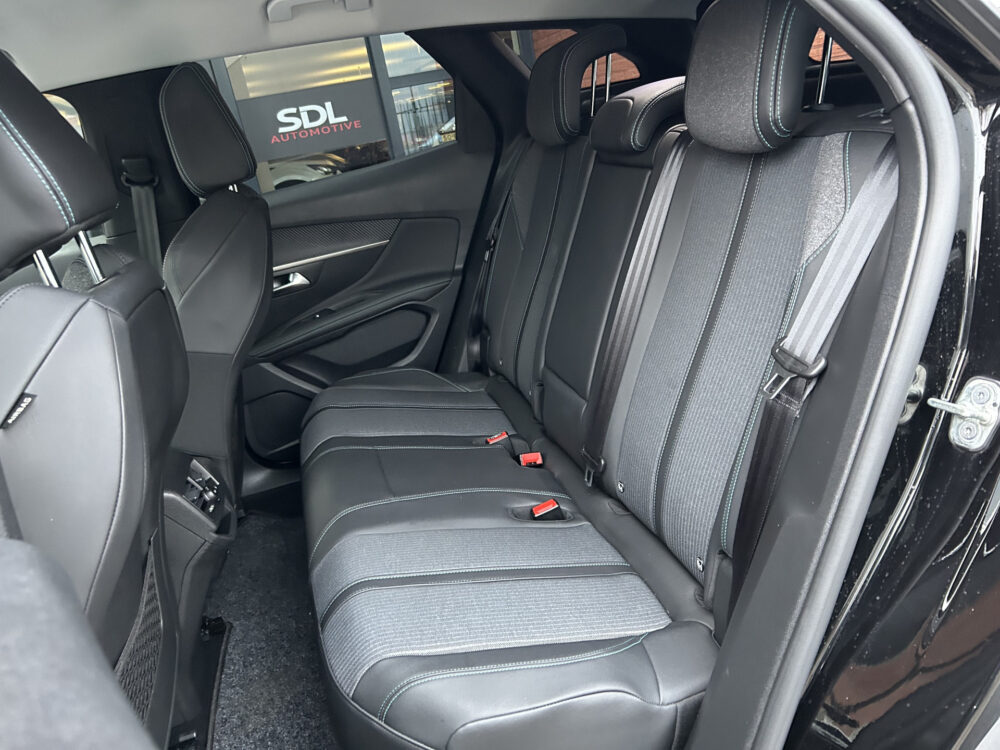 Peugeot 3008 1.6 HYbrid 225 Allure 1e EIGENAAR!! // FULL LED // APPLE CARPLAY / ANDROID AUTO // CAMERA // PDC V+A // STOELVERWARMING 27