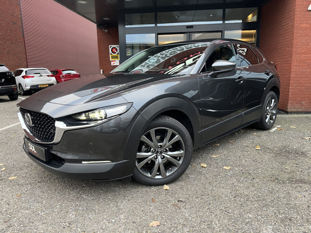 Mazda CX-30 2.0 e-SkyActiv-X M Hybrid Luxury // LEDER // ELEK.STOEL+GEHEUGEN // CAMERA // NAVI+CARPLAY // HEAD-UP DISPLAY // 1