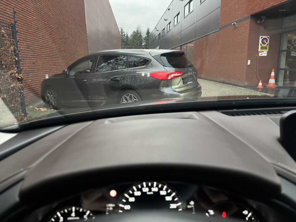 Mazda CX-30 2.0 e-SkyActiv-X M Hybrid Luxury // LEDER // ELEK.STOEL+GEHEUGEN // CAMERA // NAVI+CARPLAY // HEAD-UP DISPLAY // 24