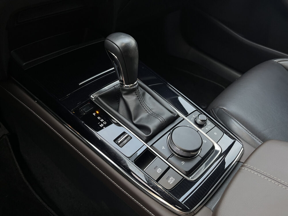 Mazda CX-30 2.0 e-SkyActiv-X M Hybrid Luxury // LEDER // ELEK.STOEL+GEHEUGEN // CAMERA // NAVI+CARPLAY // HEAD-UP DISPLAY // 28