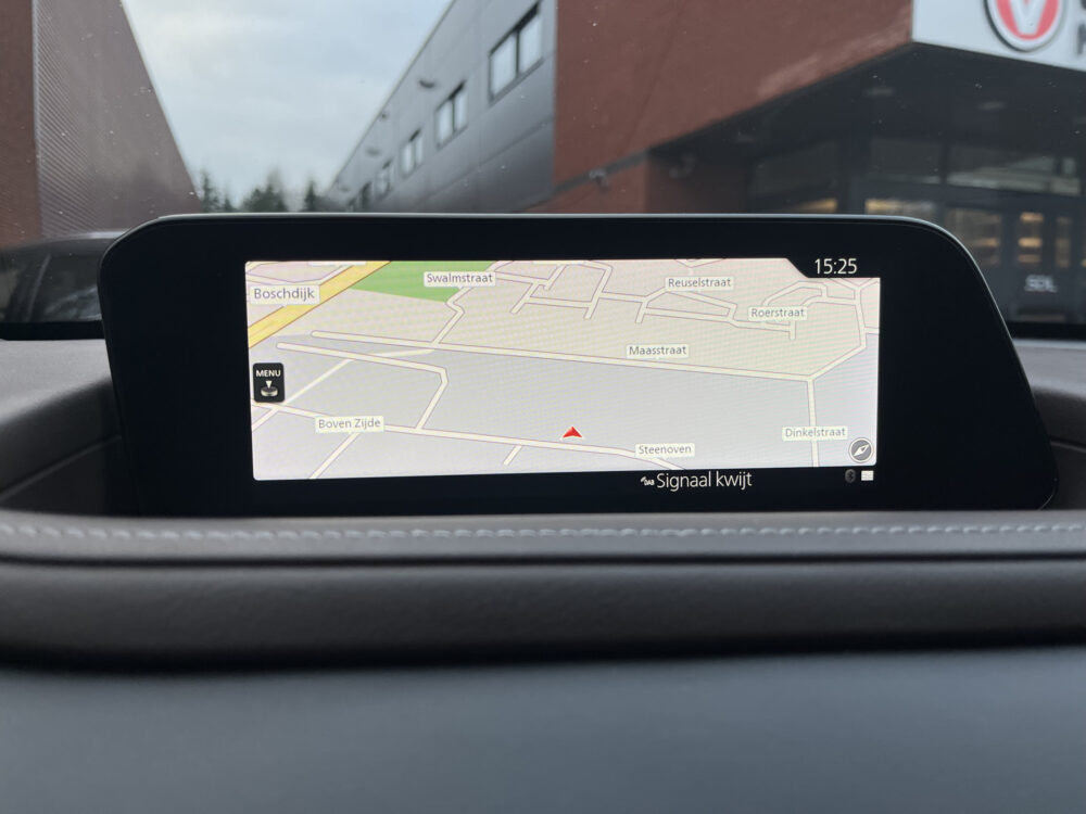 Mazda CX-30 2.0 e-SkyActiv-X M Hybrid Luxury // LEDER // ELEK.STOEL+GEHEUGEN // CAMERA // NAVI+CARPLAY // HEAD-UP DISPLAY // 31