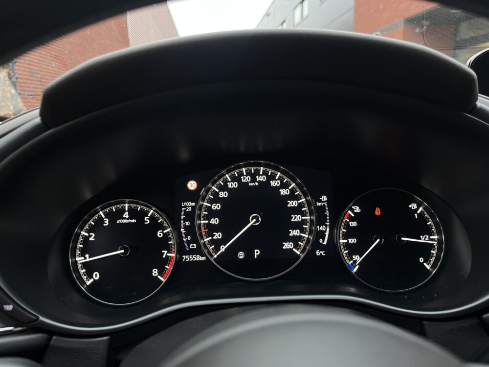 Mazda CX-30 2.0 e-SkyActiv-X M Hybrid Luxury // LEDER // ELEK.STOEL+GEHEUGEN // CAMERA // NAVI+CARPLAY // HEAD-UP DISPLAY // 36