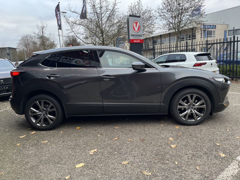 Mazda CX-30 2.0 e-SkyActiv-X M Hybrid Luxury // LEDER // ELEK.STOEL+GEHEUGEN // CAMERA // NAVI+CARPLAY // HEAD-UP DISPLAY // 6