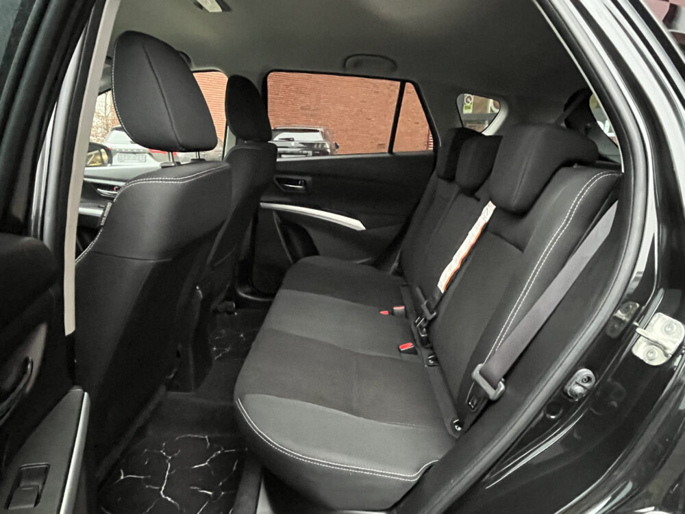 Suzuki S-Cross 1.0 Boosterjet Rhino // CAMERA // CLIMA // CRUISE // NAVI // TREKHAAK // APPLE CARPLAY - ANDROID AUTO // STOELVERWARMING // 10