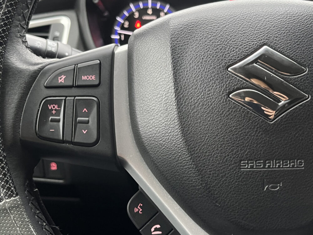 Suzuki S-Cross 1.0 Boosterjet Rhino // CAMERA // CLIMA // CRUISE // NAVI // TREKHAAK // APPLE CARPLAY - ANDROID AUTO // STOELVERWARMING // 12