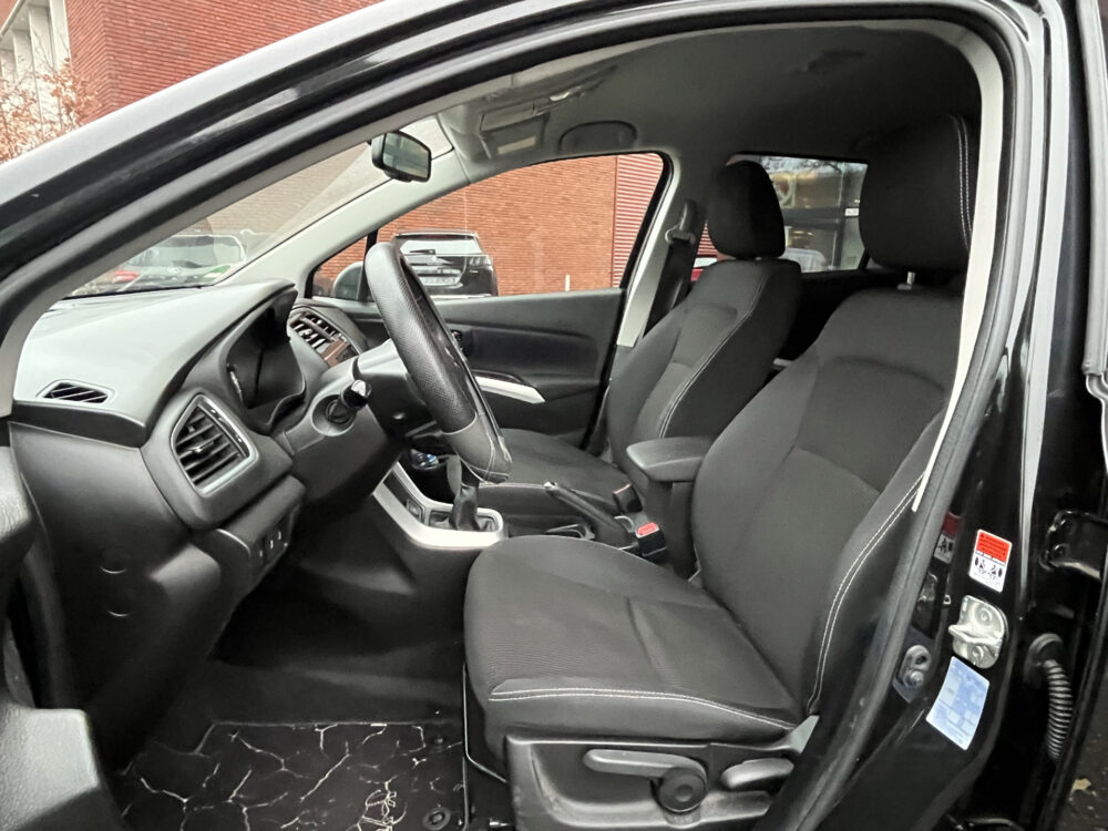 Suzuki S-Cross 1.0 Boosterjet Rhino // CAMERA // CLIMA // CRUISE // NAVI // TREKHAAK // APPLE CARPLAY - ANDROID AUTO // STOELVERWARMING // 9