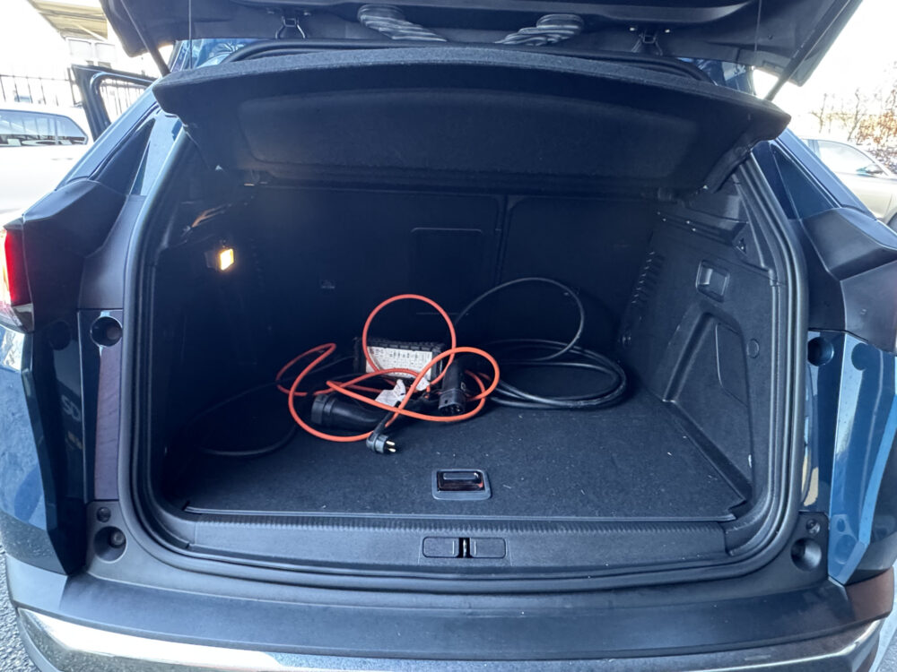 Peugeot 3008 1.6 HYbrid 225 Allure 1e EIGENAAR!! // FULL LED // APPLE CARPLAY / ANDROID AUTO // CAMERA // PDC V+A // 31