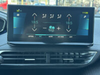 Peugeot 3008 1.6 HYbrid 225 Allure 1e EIGENAAR!! // FULL LED // APPLE CARPLAY / ANDROID AUTO // CAMERA // PDC V+A // 46